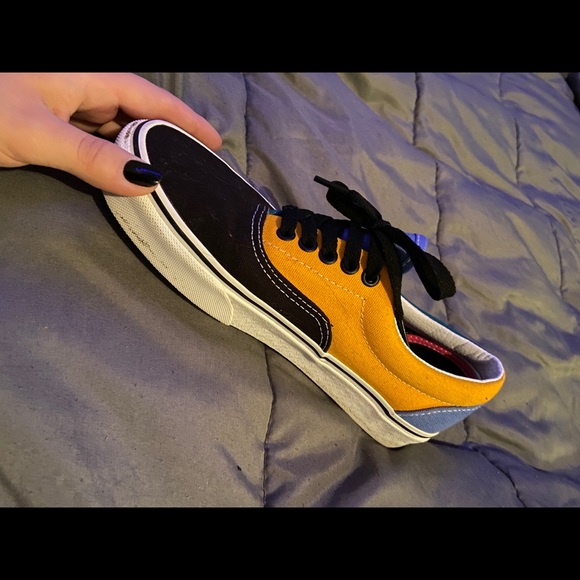 ✨Vans multi-colored classic shoes✨ - Picture 1 of 3